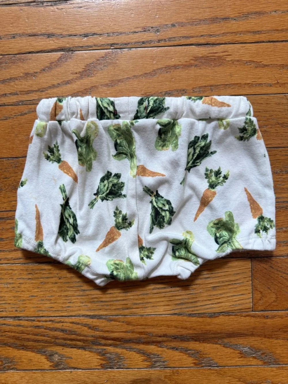 Milkbarn Baby bloomers with Green and Orange Veggie Print